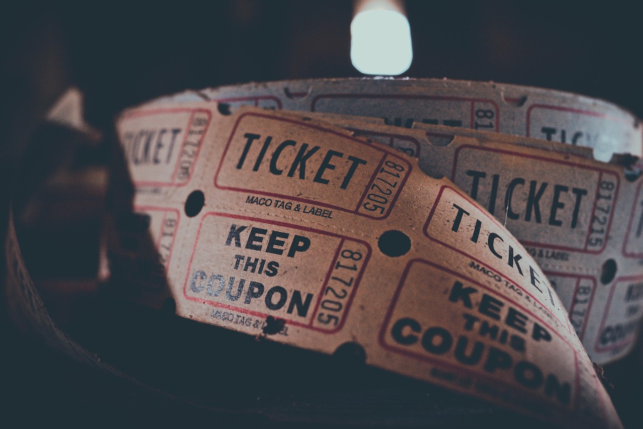 Pourquoi les artefacts vintage du cinéma atteignent-ils des prix records aux enchères ?